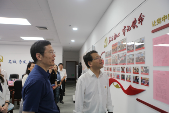市直机关工委常务副书记苗宁礼同志率队调研指导市委编办机关党建和模范机关创建工作（信息稿）211.png