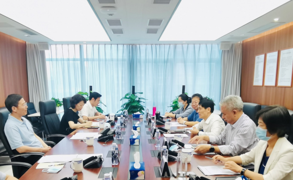 徐波同志带队赴市医保局调研350.png