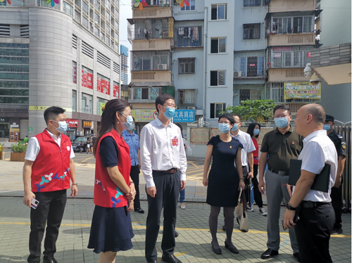 市党代表徐波同志进社区联系服务党员群众（信息稿）396.png