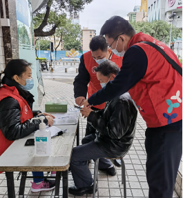 疫情防控冲在前 新春佳节保平安 ——市委编办春节期间积极协助挂点街道开展疫情防控（信息稿）342.png