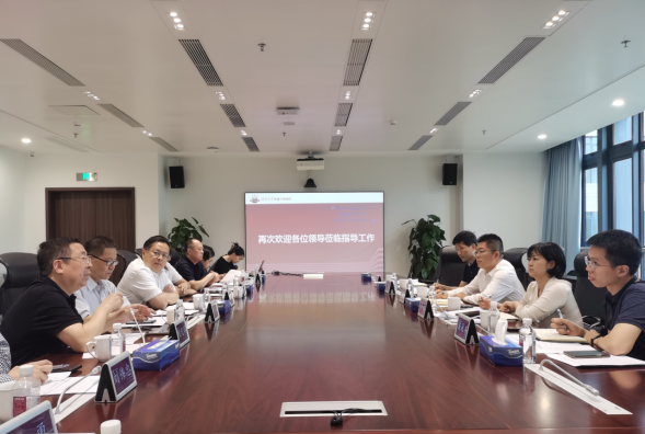 市委编办赴深圳大学附属华南医院调研401.png