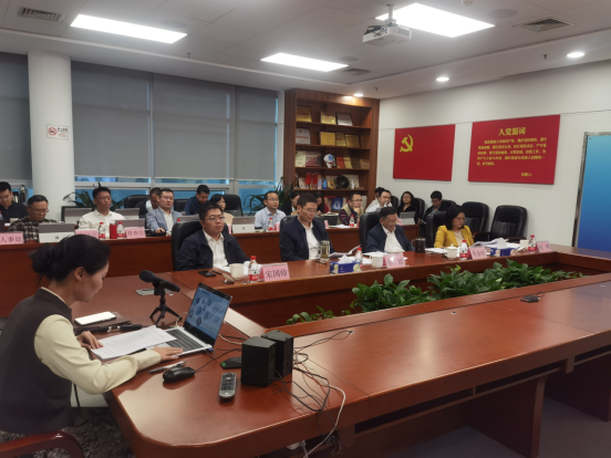 （信息稿）市委编办召开2023年度调研课题成果汇报会325.png