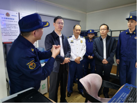 (信息稿)市委编办主任徐波同志带队赴深圳消防救援支队调研176.png